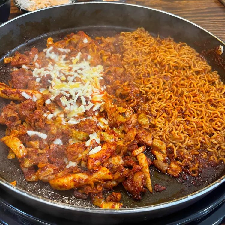 유가네닭갈비 사진
