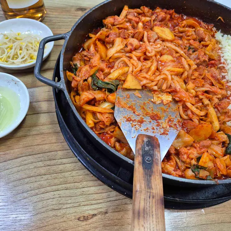 춘천닭갈비막국수 사진