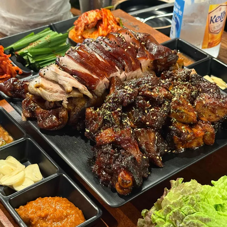 귀한족발 사진