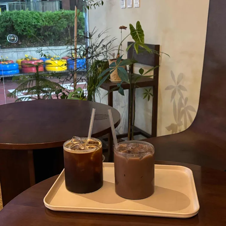 웰로우 사진