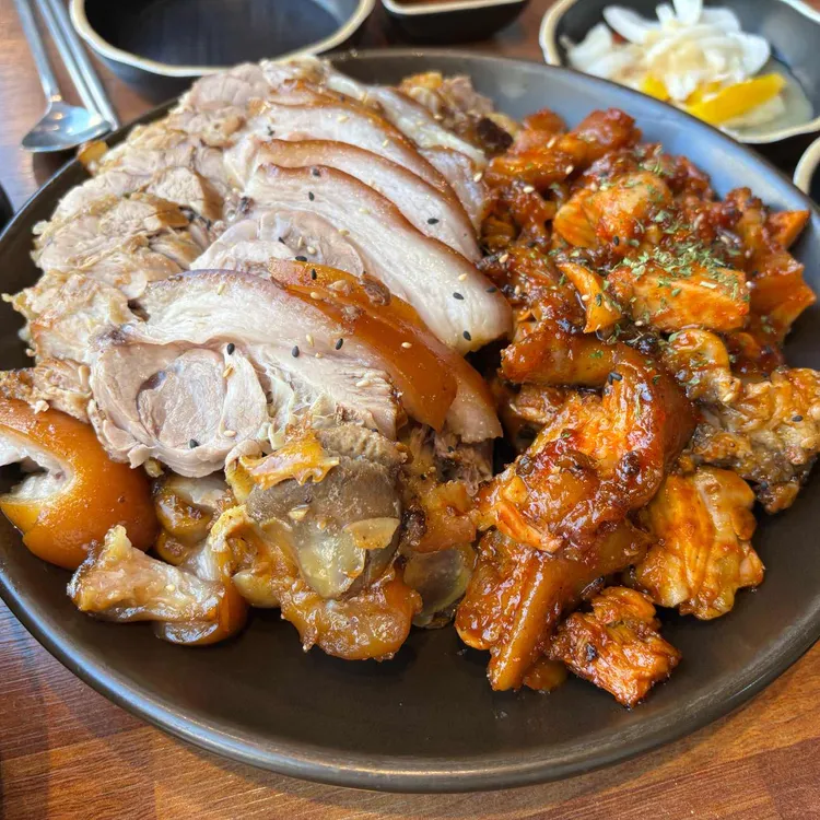 더맛있는족발보쌈 사진