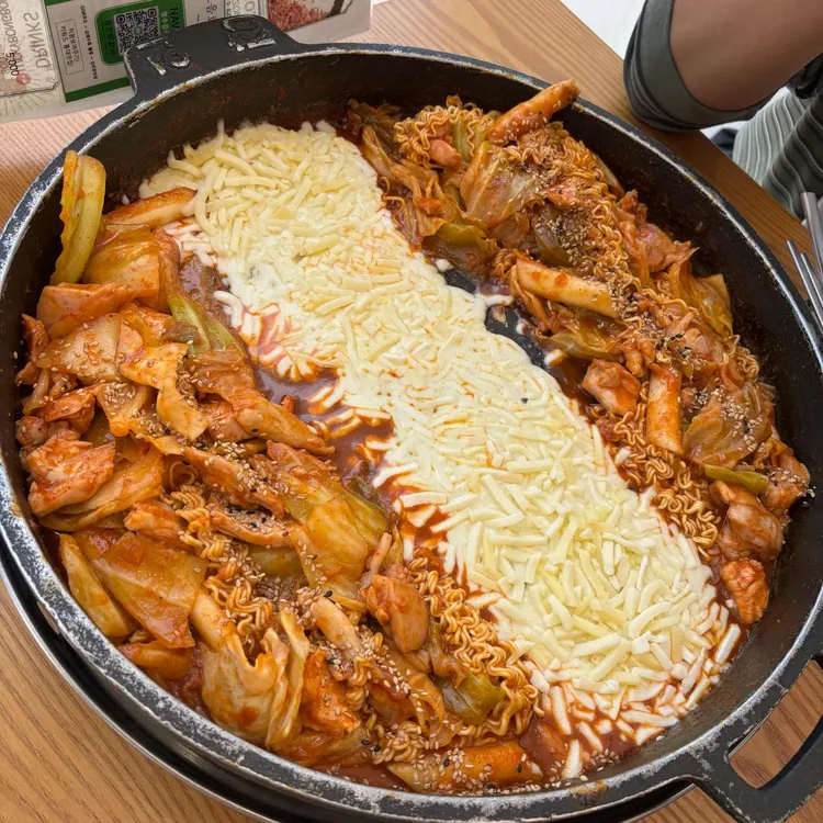 장인닭갈비 사진