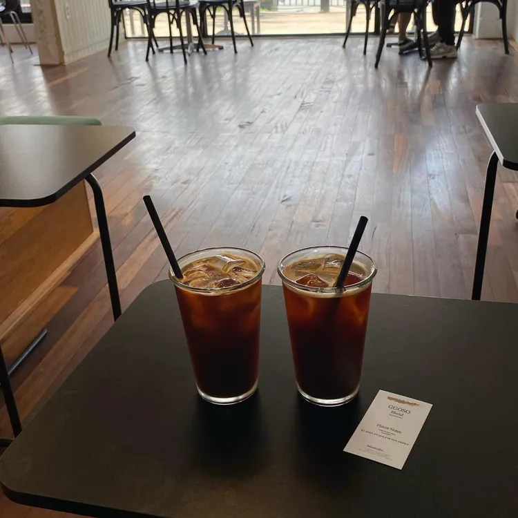 디폴트커피 사진