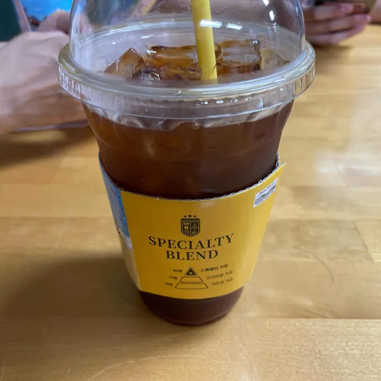 컴포즈커피 사진