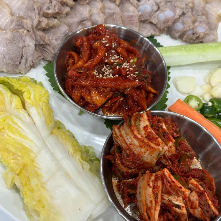 만복원조보쌈칼국수 사진