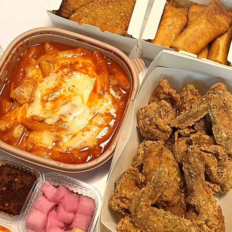 홈치킨 사진