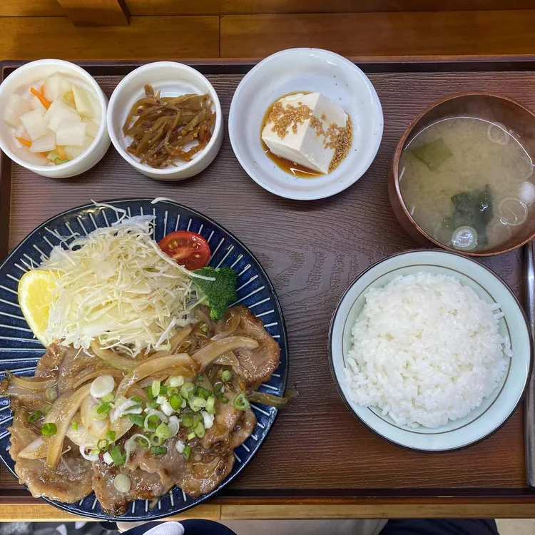 기바홍은 사진