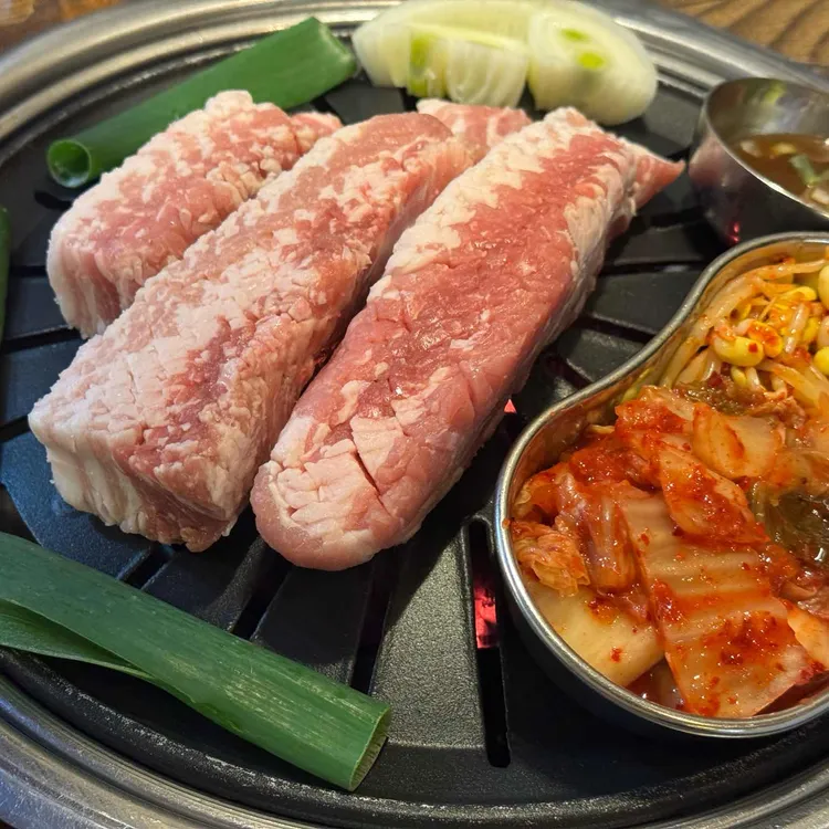 진성삼겹살 사진