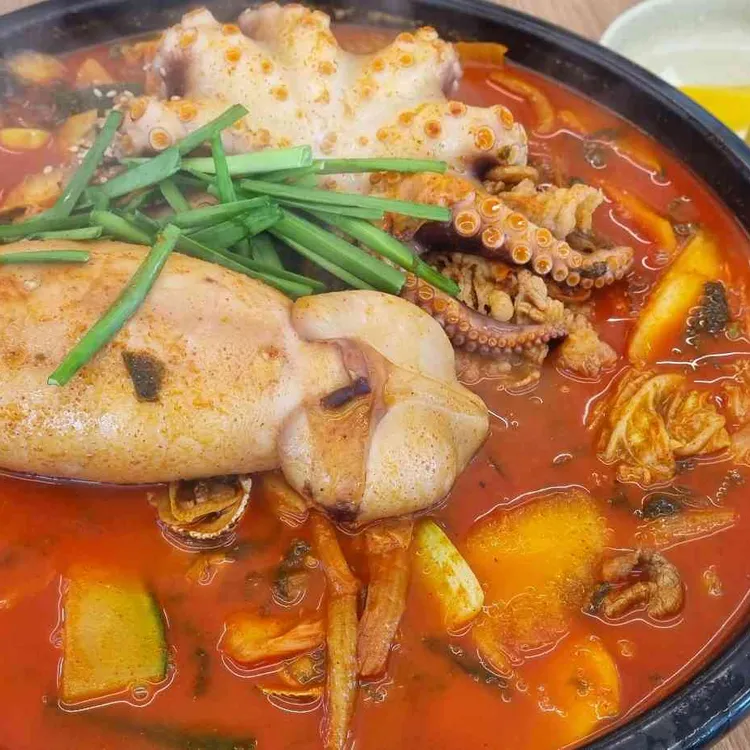 백년돌판짜장교동짬뽕 사진