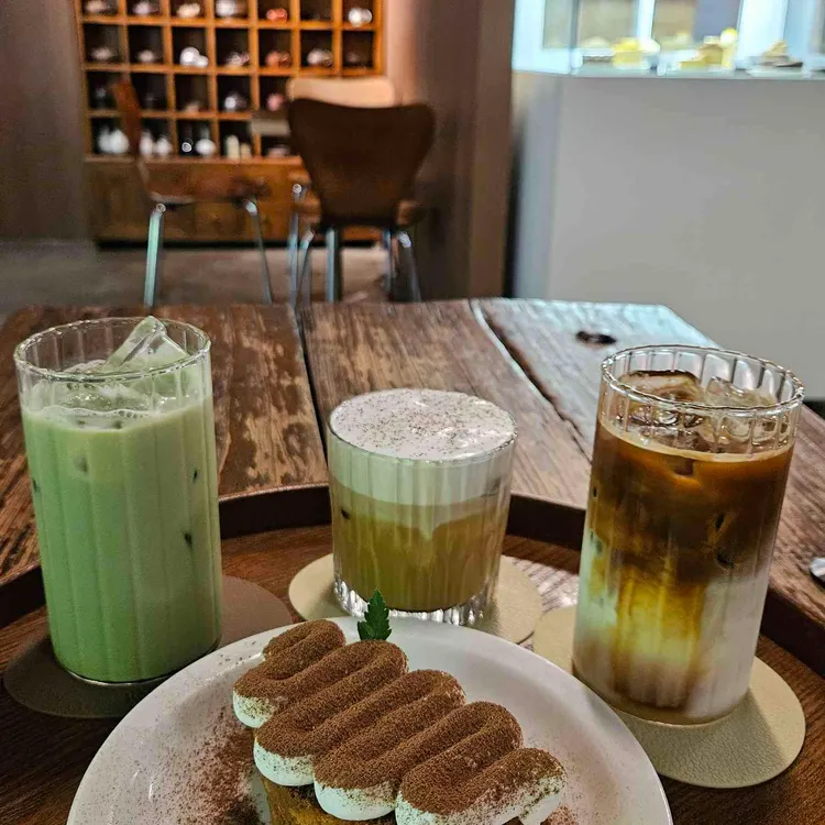 플로리안 사진