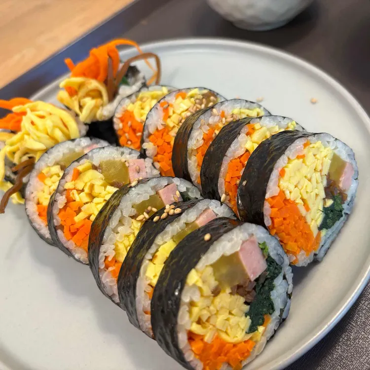 곰김밥 사진