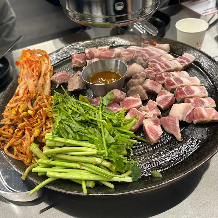 할매솥뚜껑삼겹살 사진