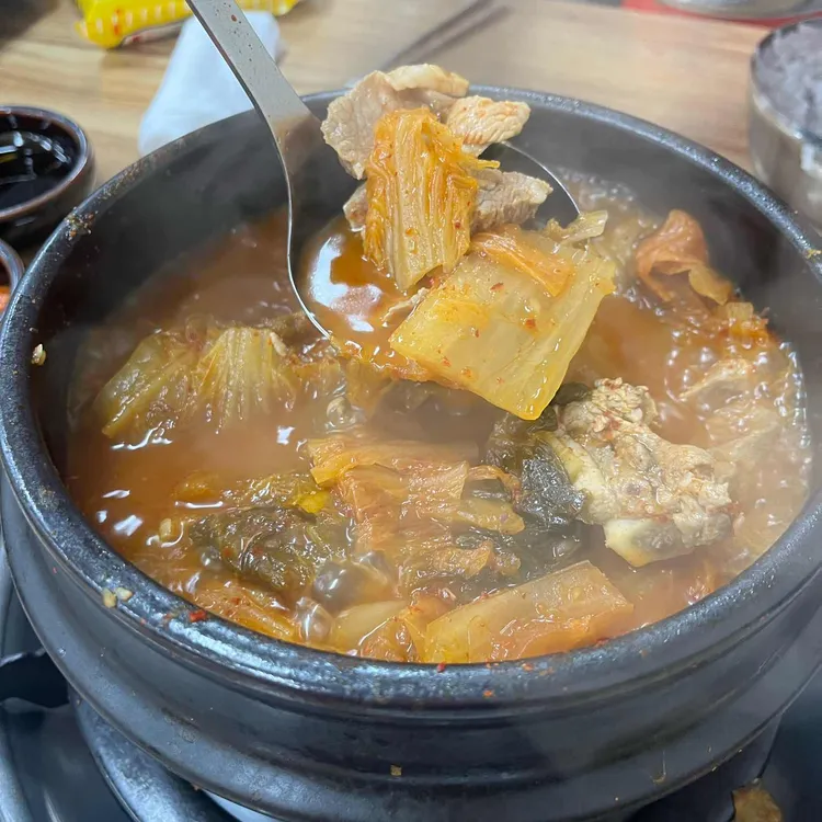 권인순 갈비김치찌개 사진