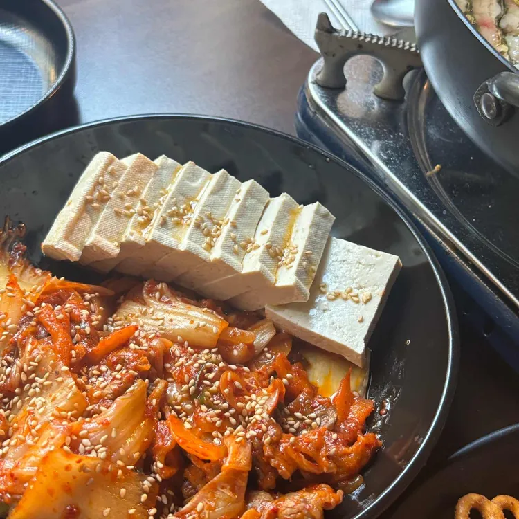 일오 사진