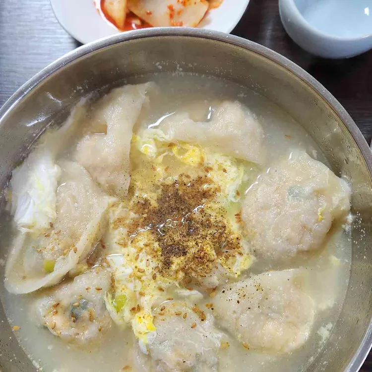 할머니만두국 사진