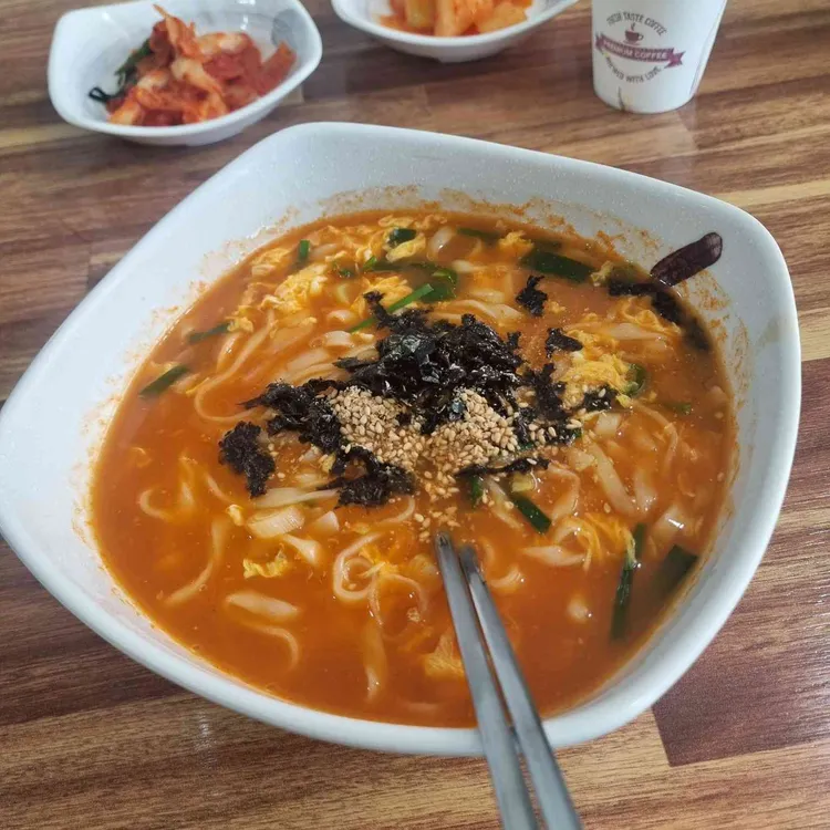 동해장칼국수 사진