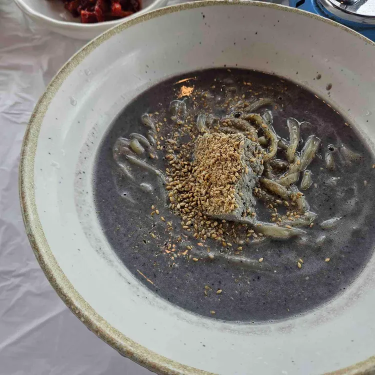 서리태흑두부 사진
