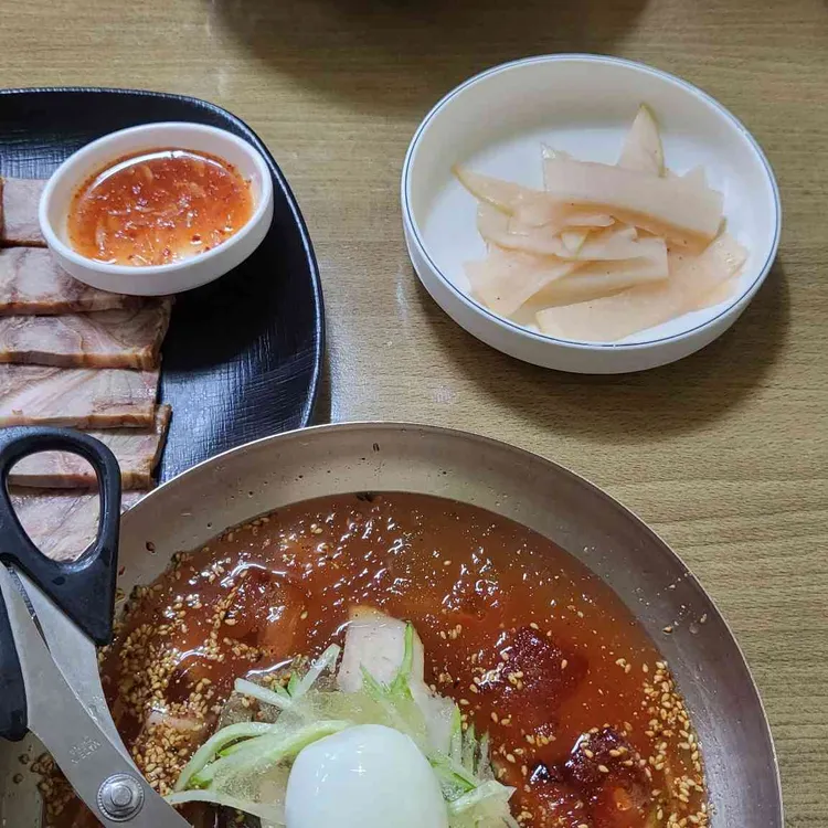 골목냉면 사진
