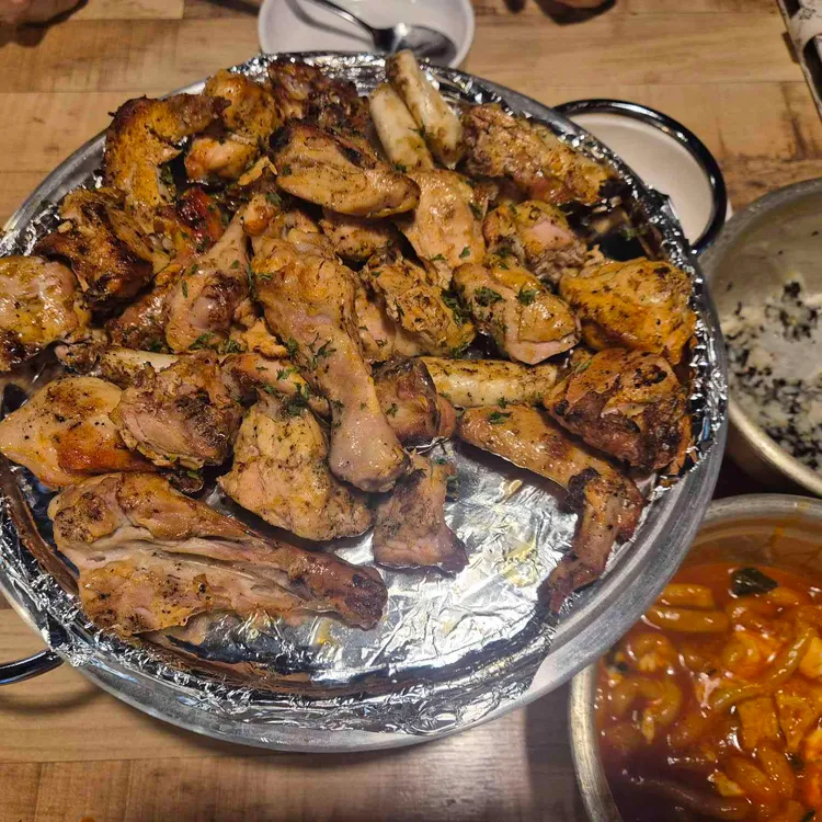 훌랄라참숯치킨 사진