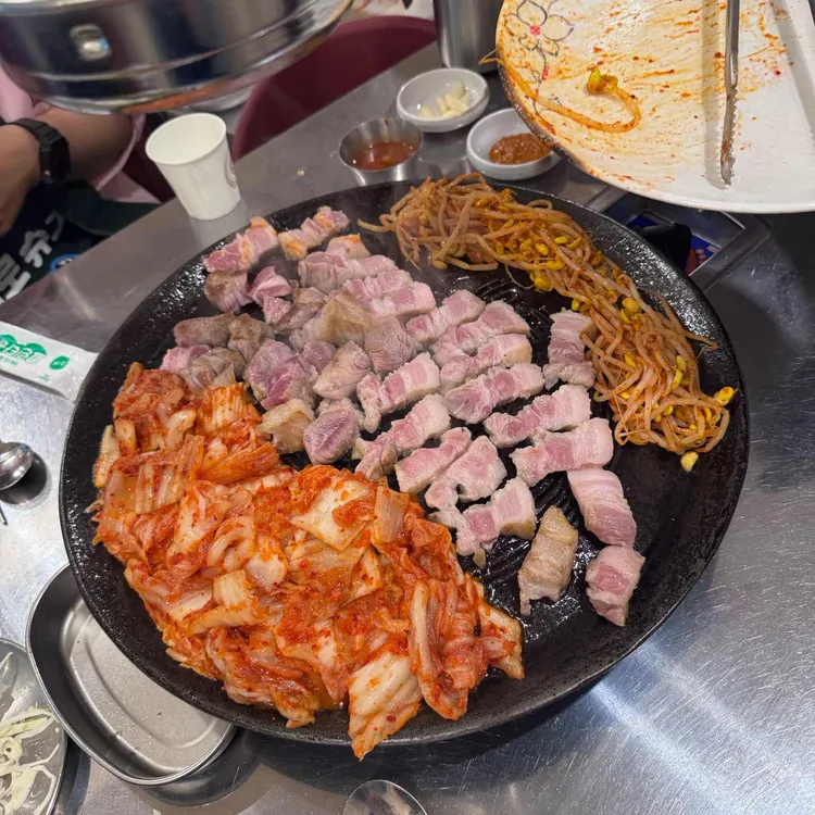 할매솥뚜껑삼겹살 사진