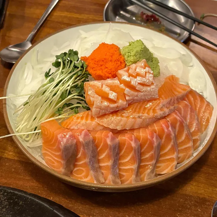 우규 사진