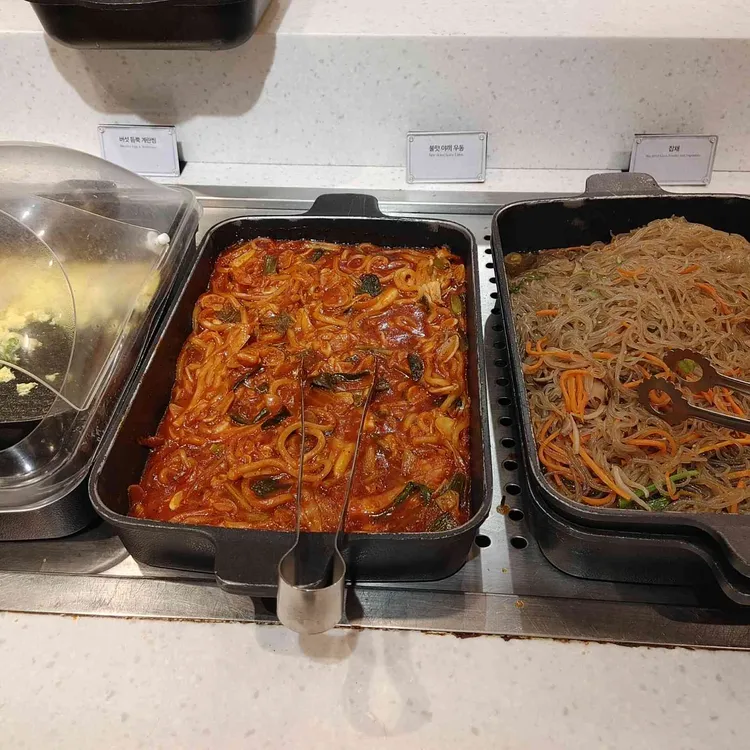 애슐리퀸즈 사진
