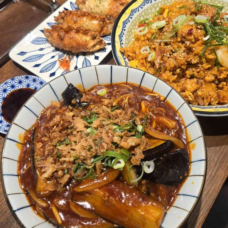 아츠루 사진