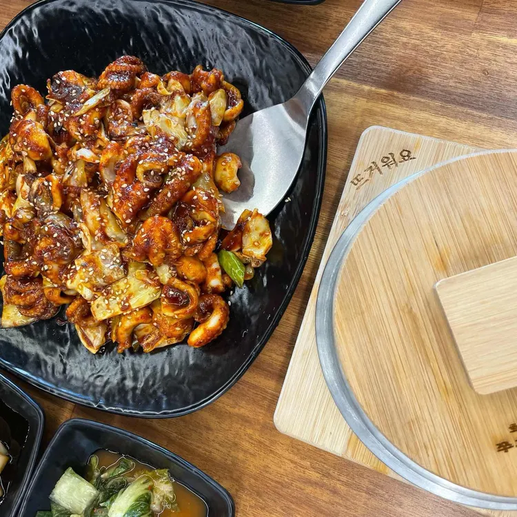 화려한불맛쭈꾸미잘하는집 사진