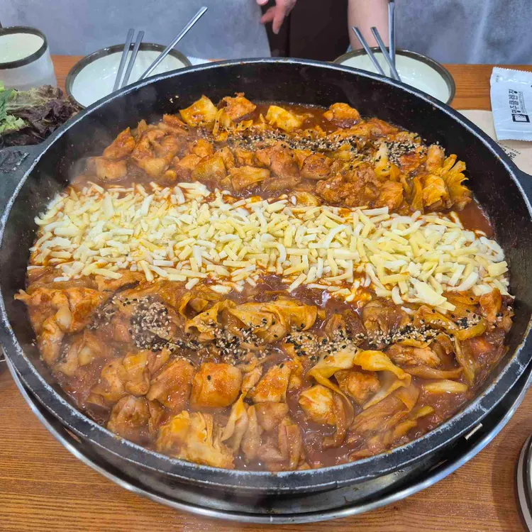 장인닭갈비 사진