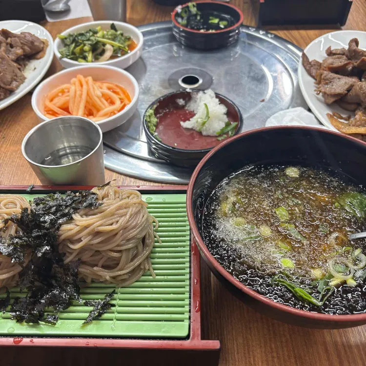서울돼지불백갈비막국수 사진