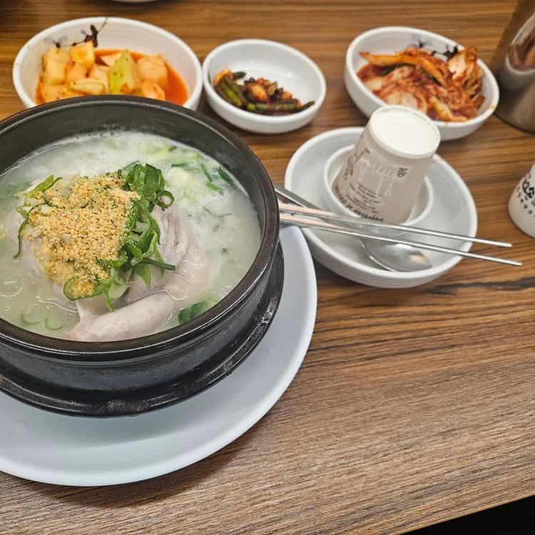 고구려삼계탕 사진