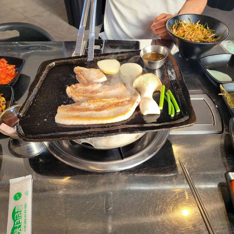 청학돈 사진