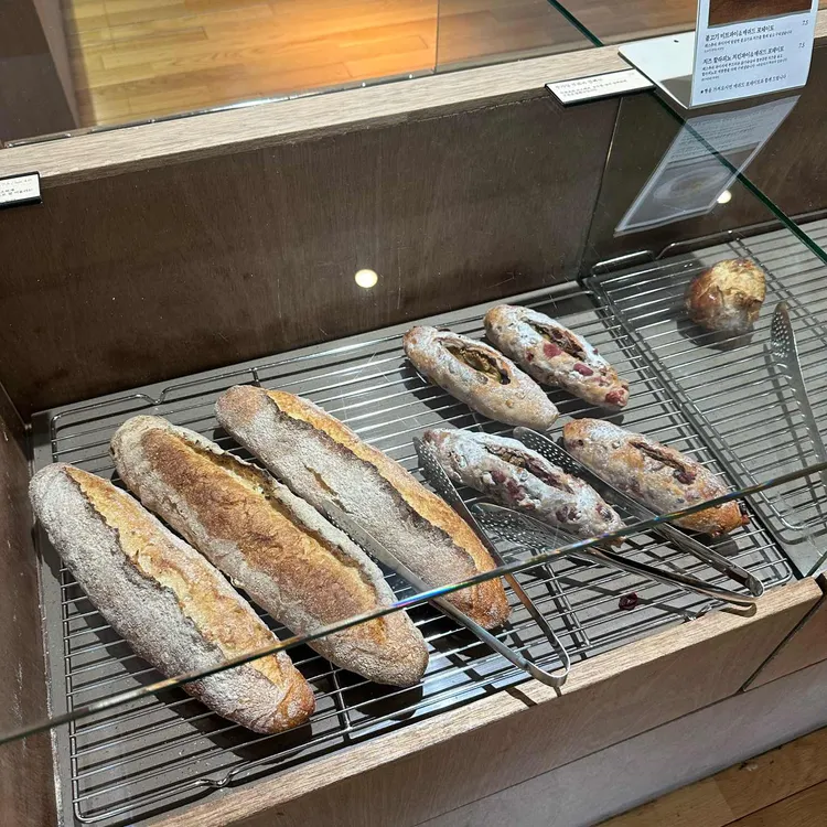 카페 진정성 사진