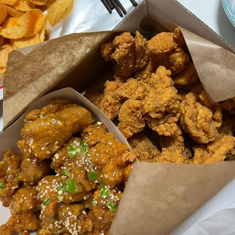 자담치킨 사진