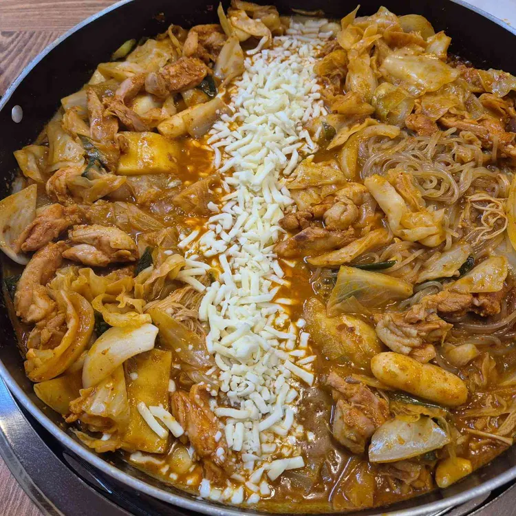 불타는춘천닭갈비 사진