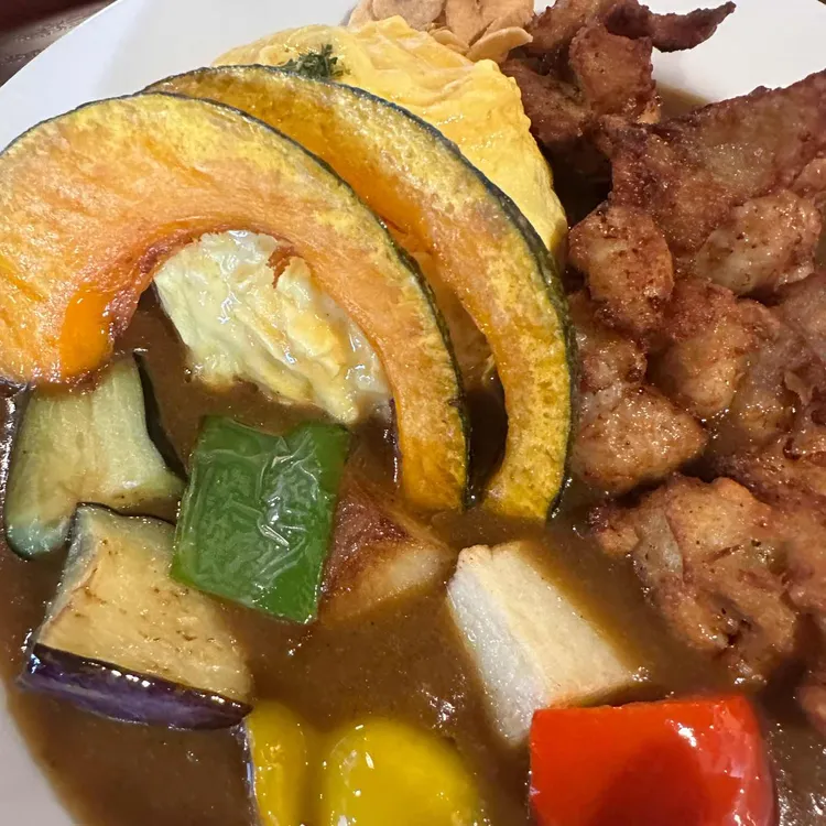 토모토 카레 사진