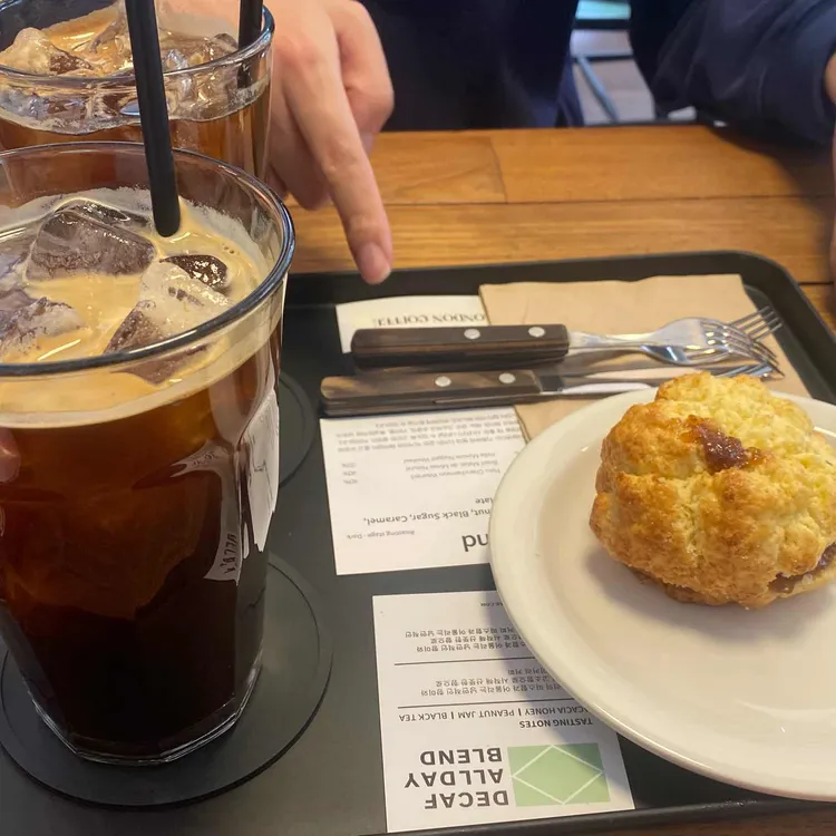 플런던커피 사진