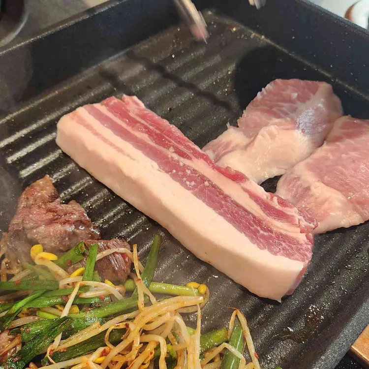 돈블랑 사진