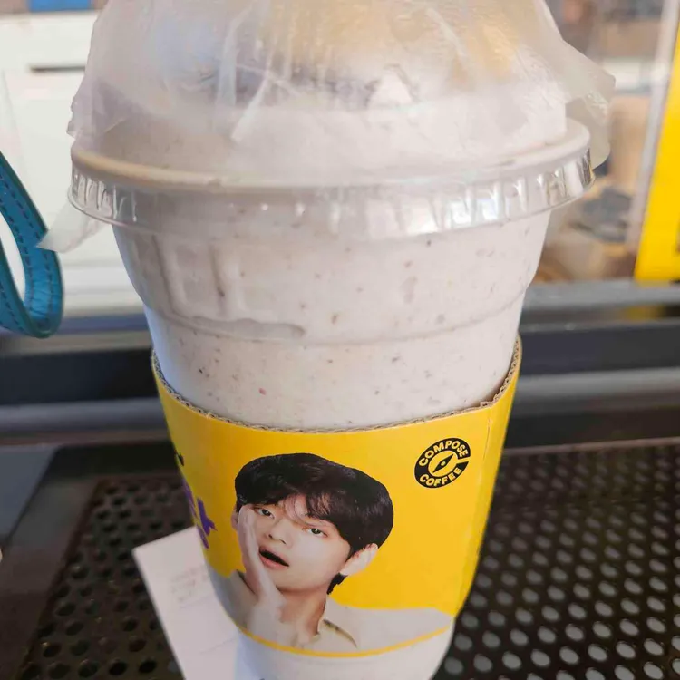 컴포즈커피 사진