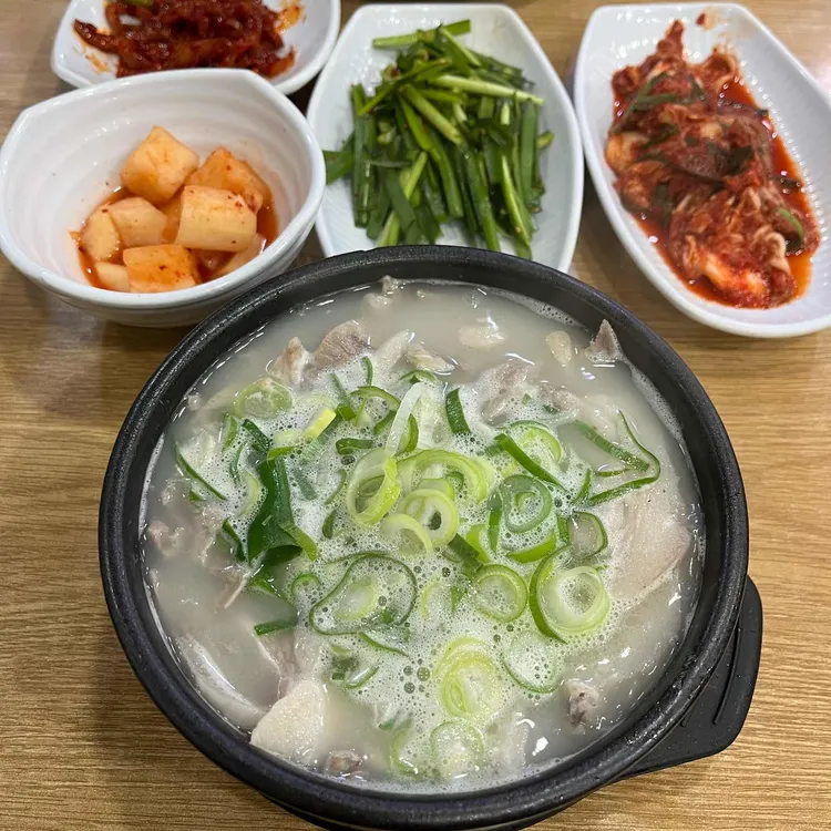 동춘사골순대국 사진