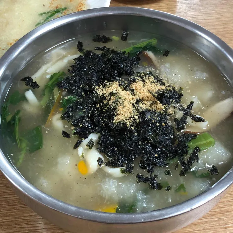 감자바우 장칼국수 사진