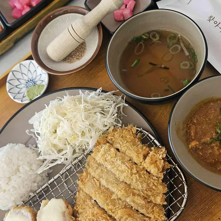 만월돈가스 사진