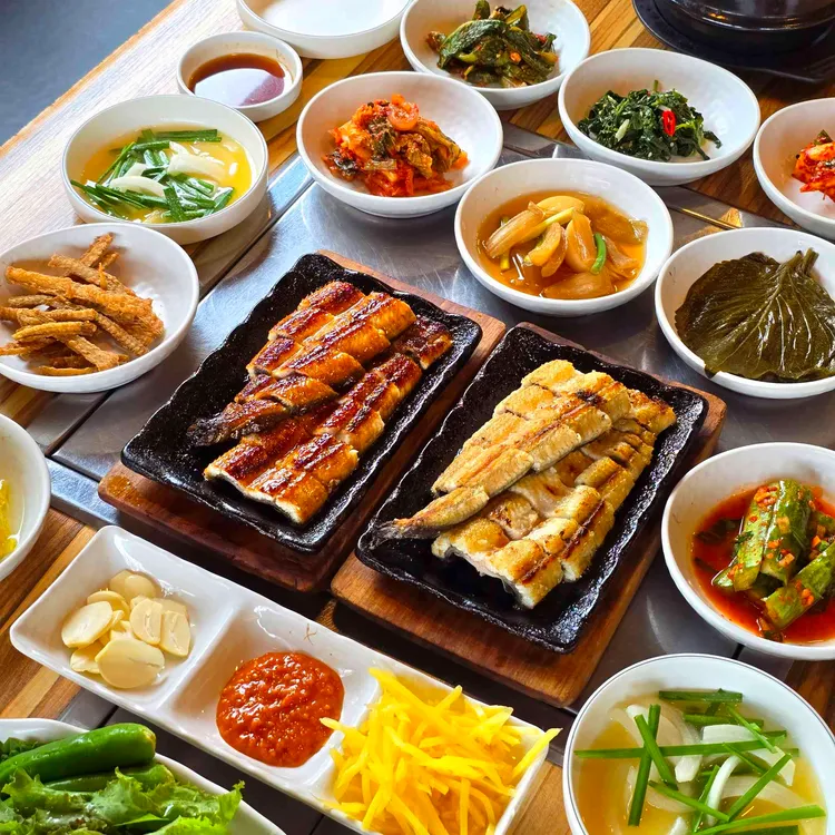 저수지민물장어집 사진