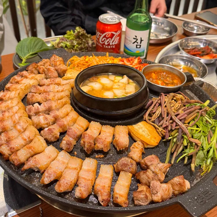 종로 솥뚜껑 사진