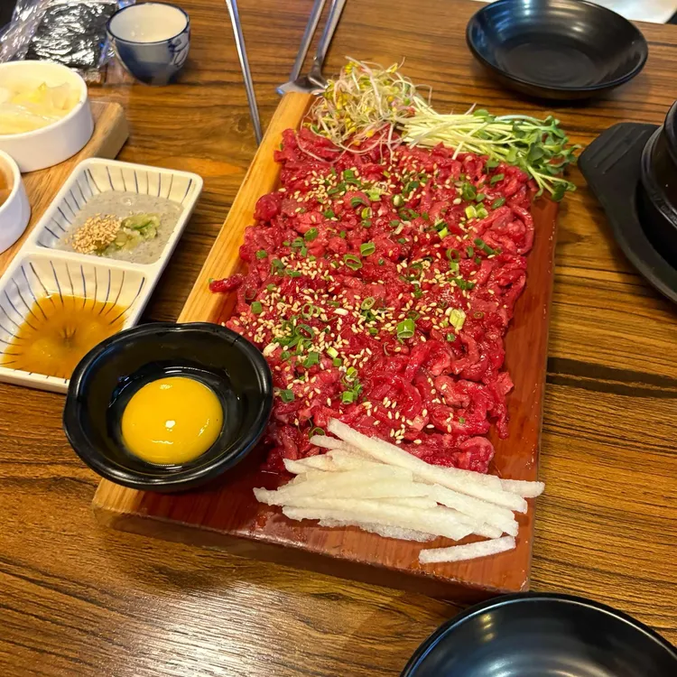 육회어때 사진