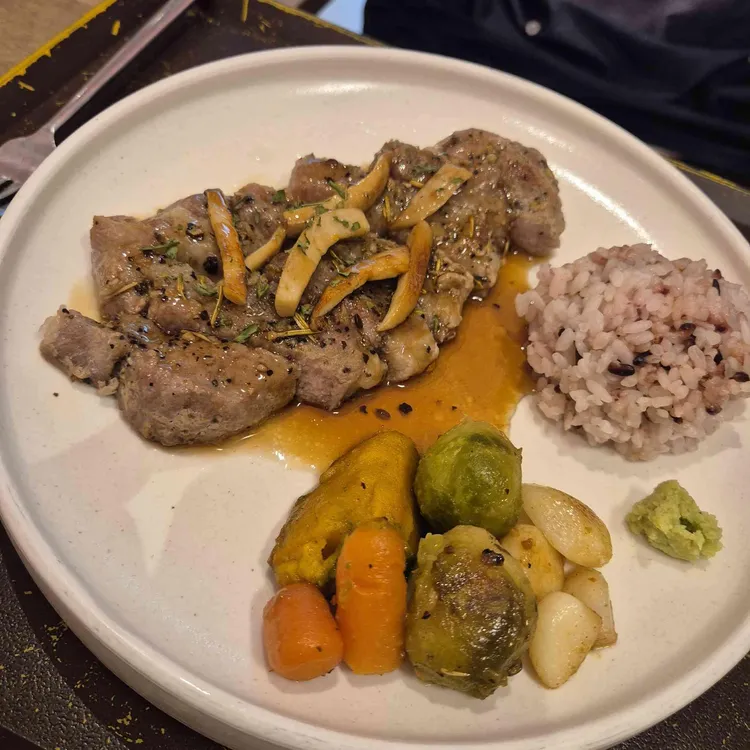 브런치나인 사진