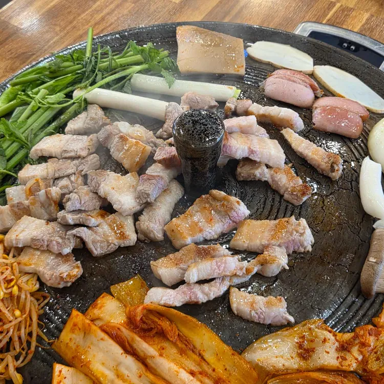 영심이솥뚜껑삼겹살 사진
