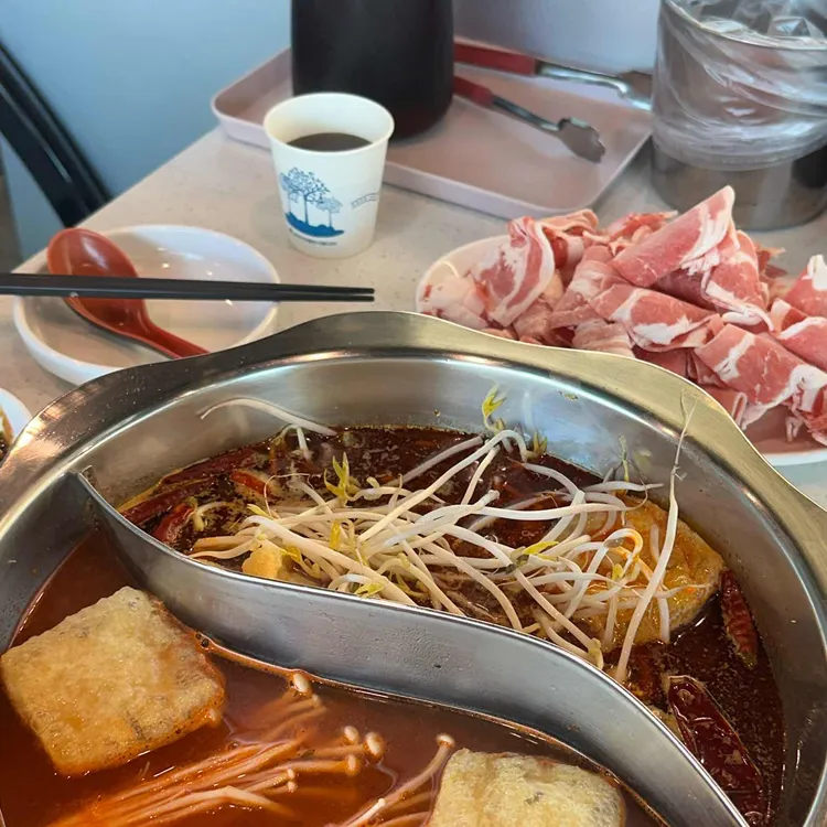 동반자 회전훠궈뷔페 사진