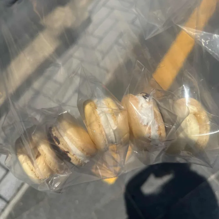 브로쓰마카롱 사진