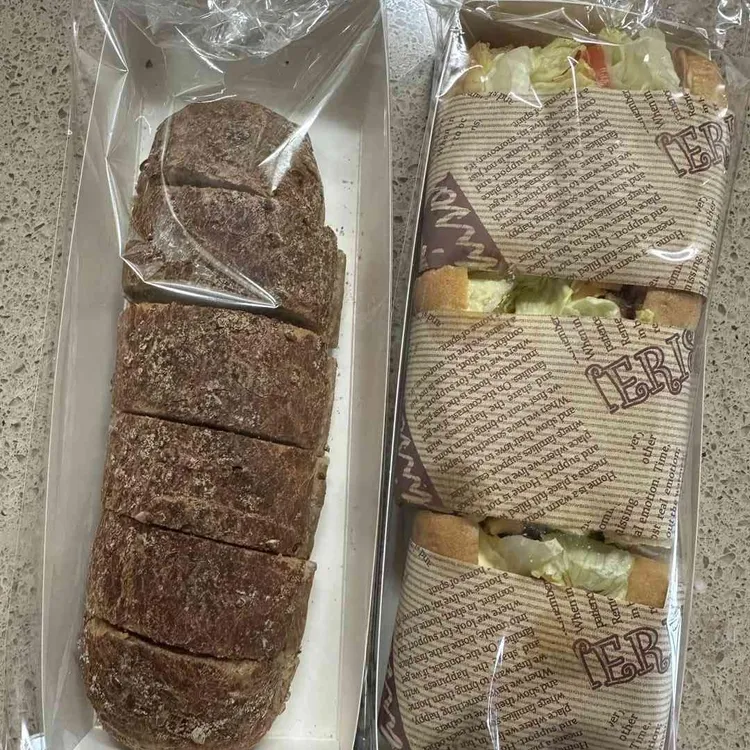 브레드디 사진